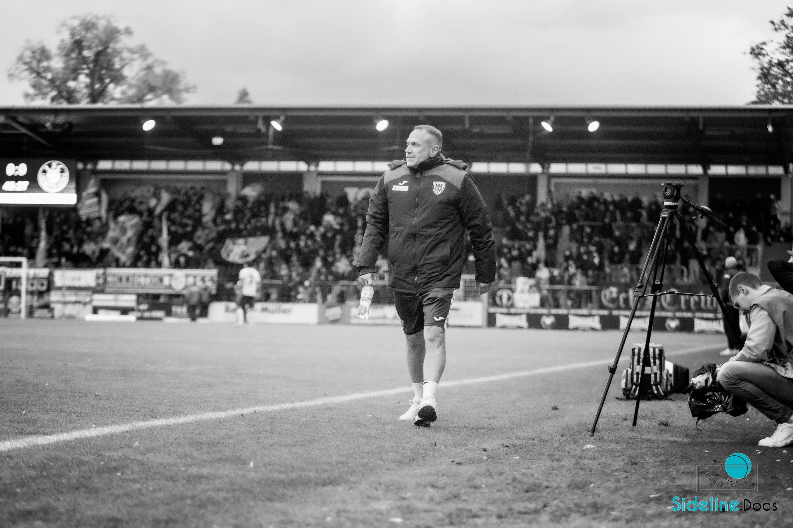 Second-half light, match action