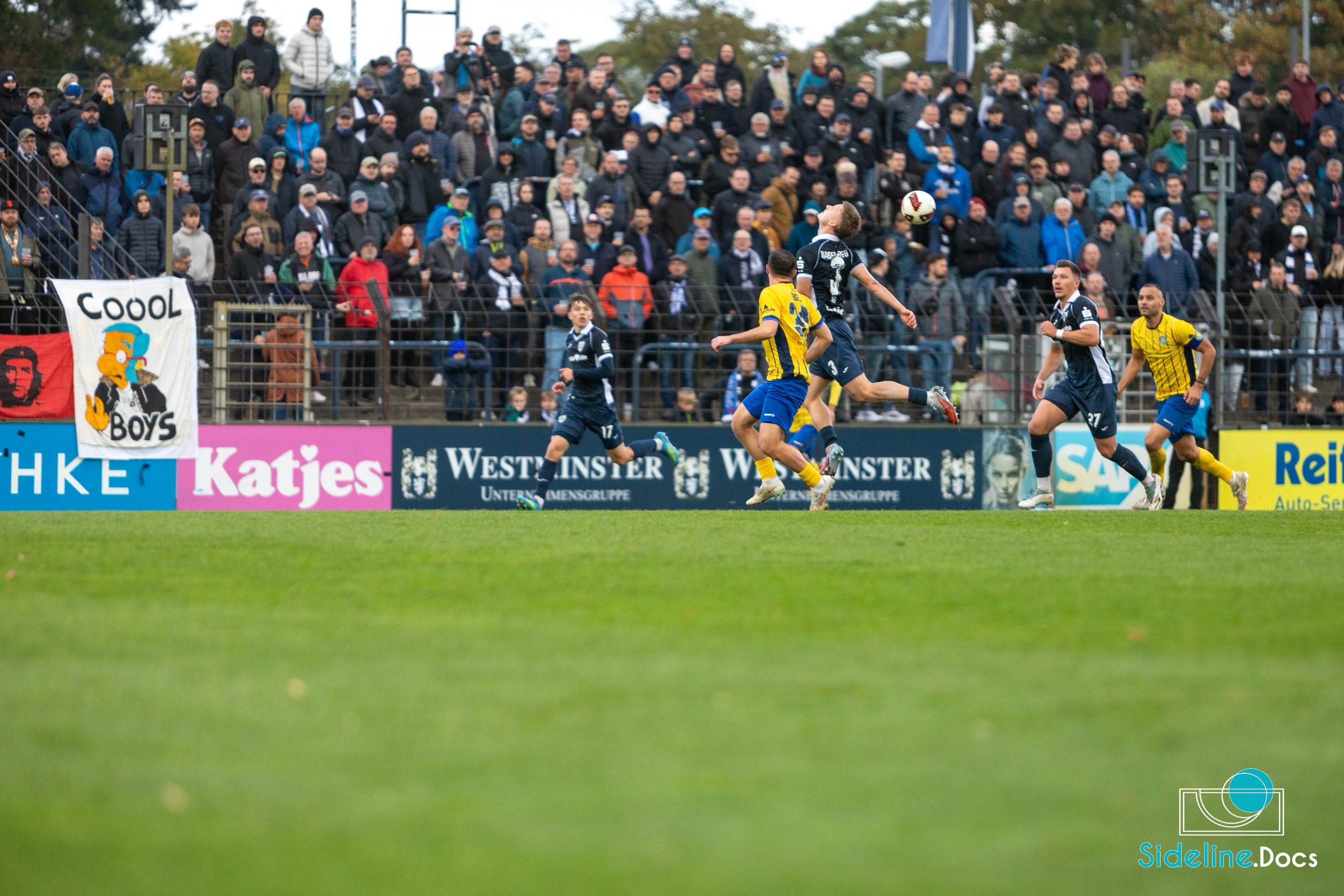 Aerial duel in front of the stand